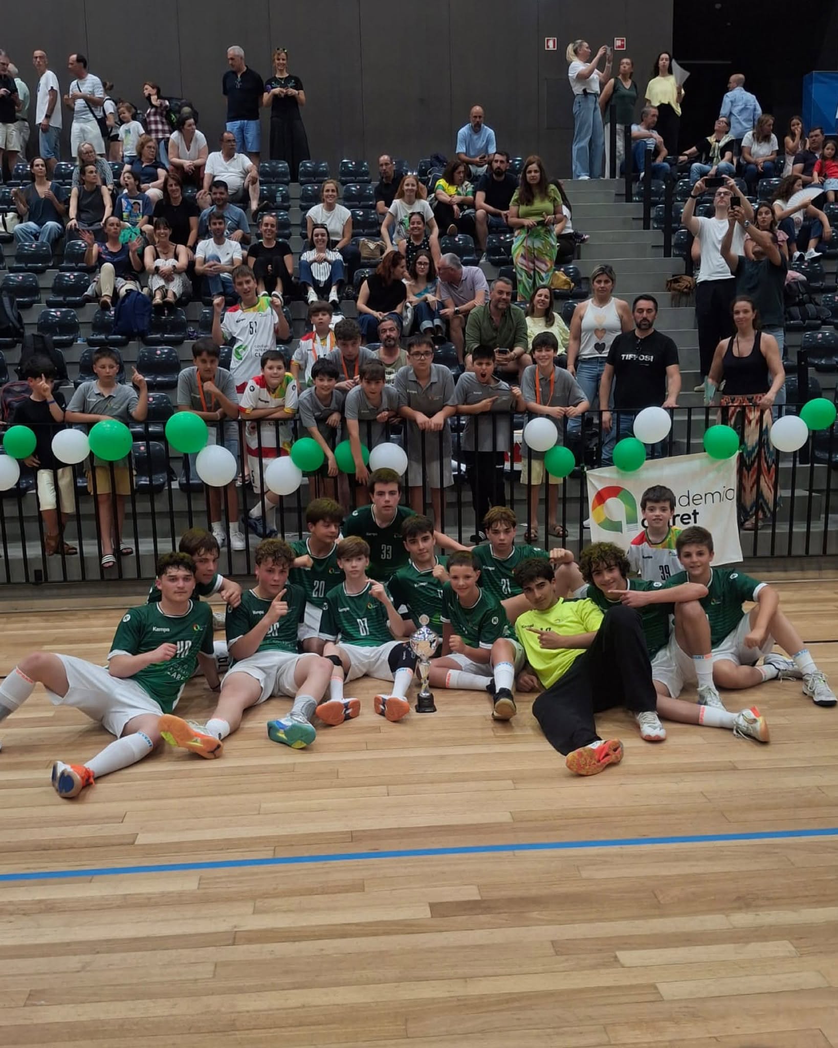 Sub-14 A sagram-se Campeões Regionais no Encontro Regional de Paredes